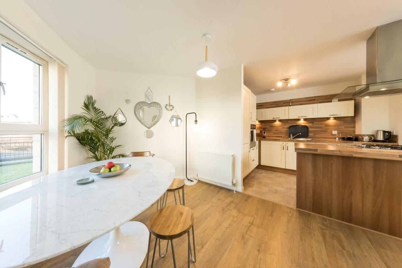 The Broch, Ground Floor City Centre Apartment, Sleeps 6 パース エクステリア 写真